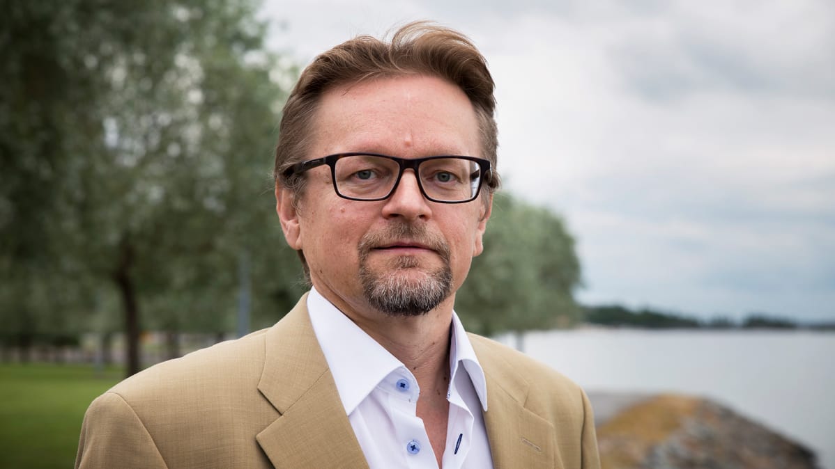 Professori Timo Rothovius.