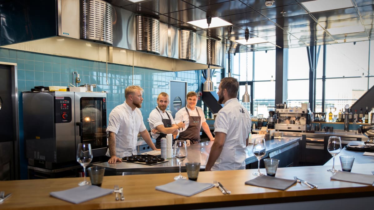 Ravintola Jordin henkilökuntaa.
