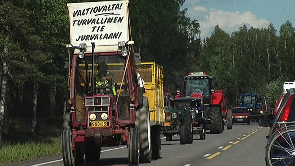 Traktorimarssi Jurvalassa 2008