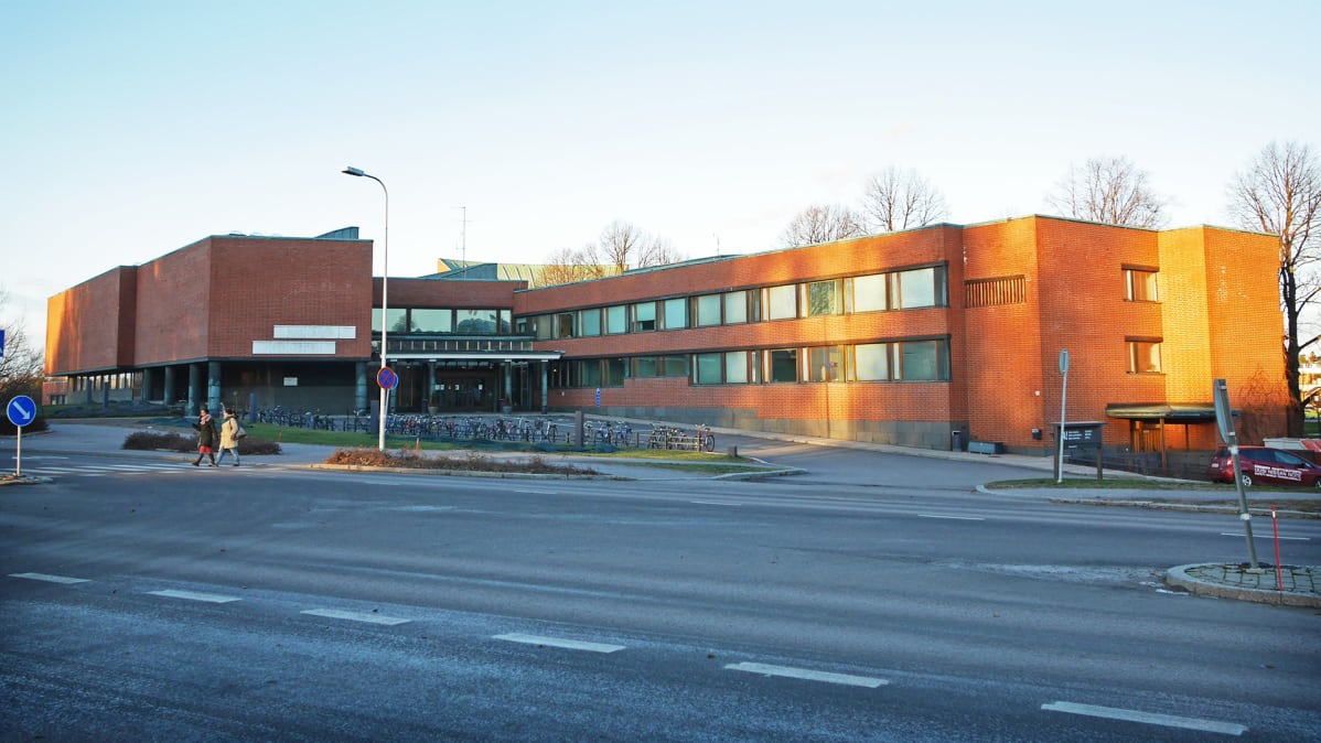 Peruskorjattu Alvar Aallon rakennus.