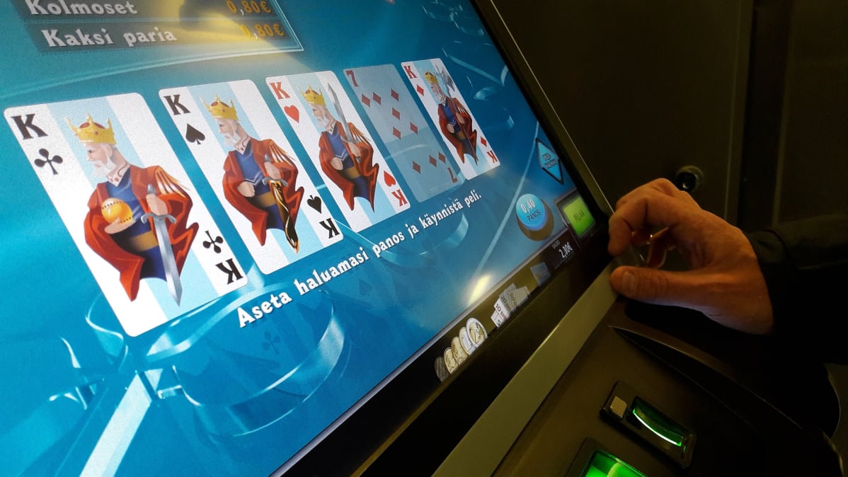 Pokeripeli.