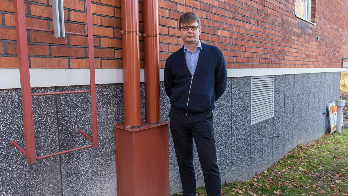 Olli Salmela, taloyhtiön hallituksen puheenjohtaja