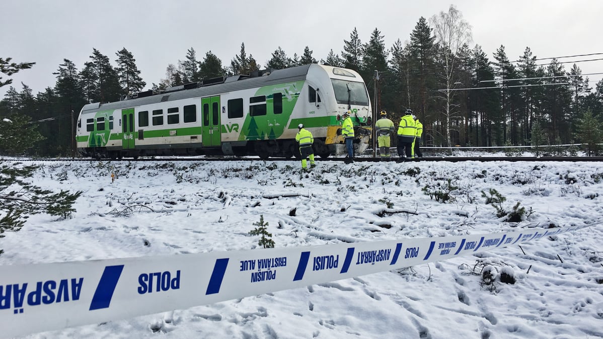 Kiskobussia tutkitaan.