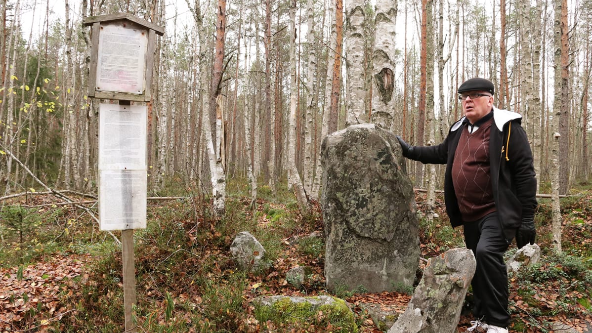 Harrastajahistorioitsija Sulevi Juhola.