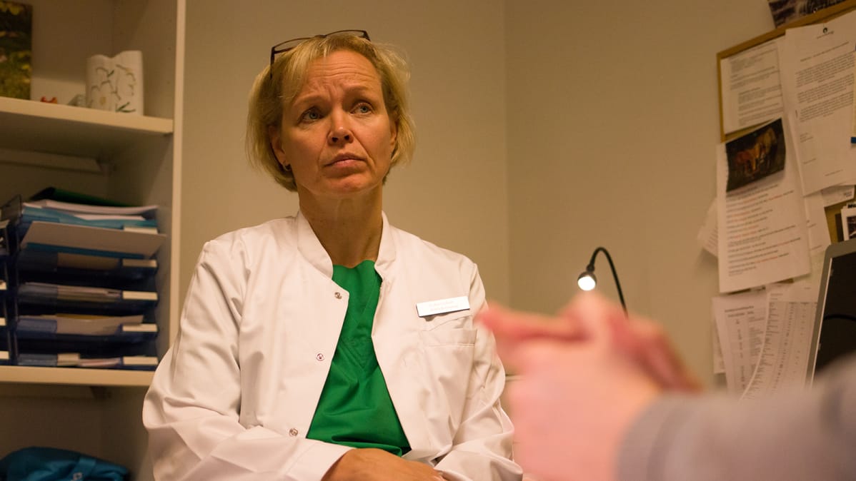Lapsettomuuslääkäri Riitta Koivunen