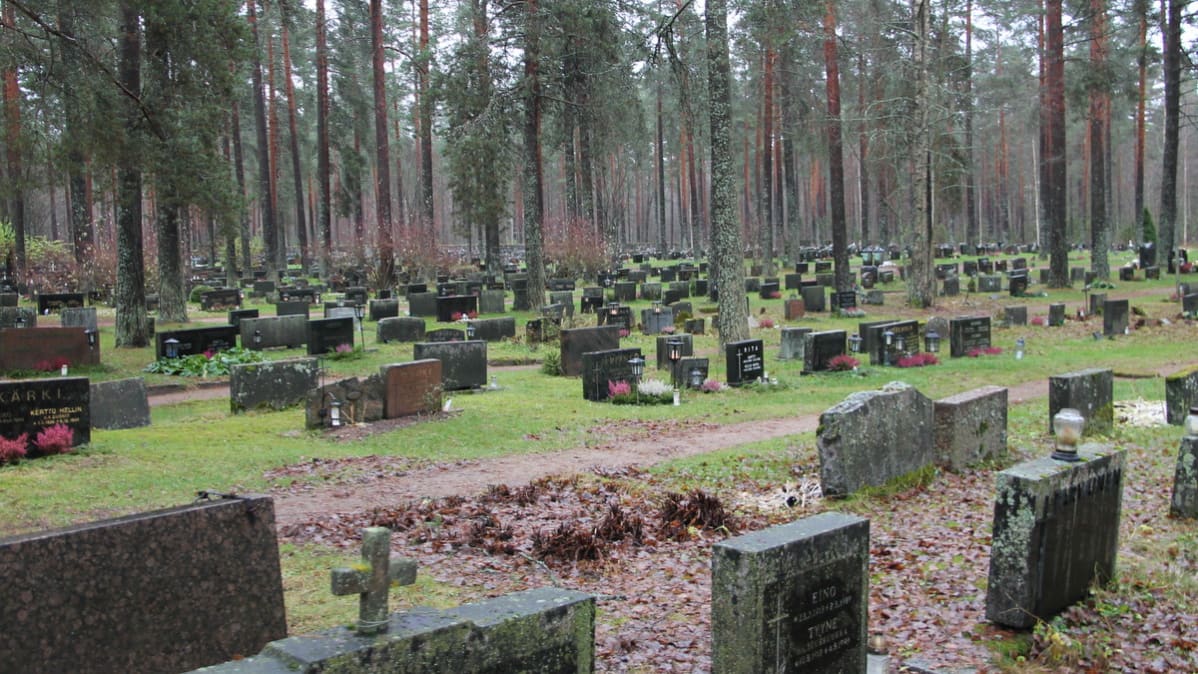 Hautausmaa