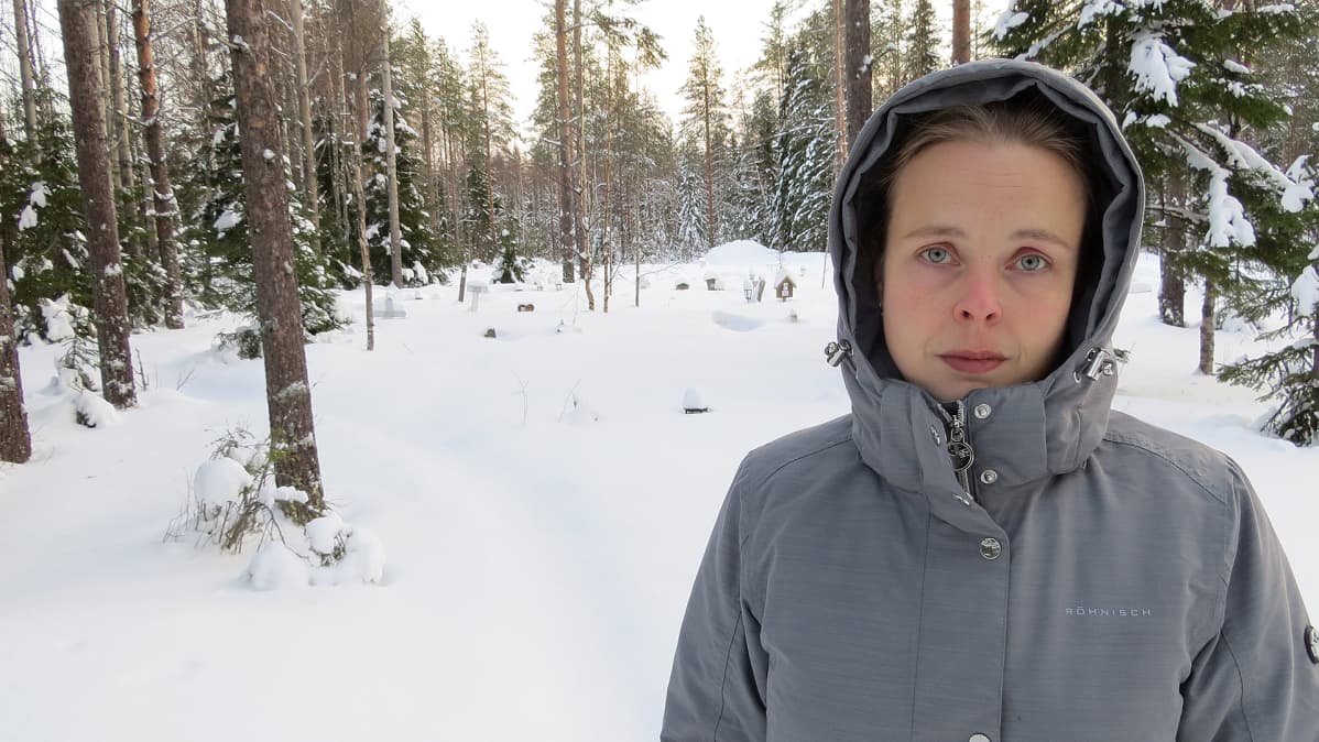 Karolinna Ahtovuo-Kuusisto Kemin pieneläinhautausmaalla