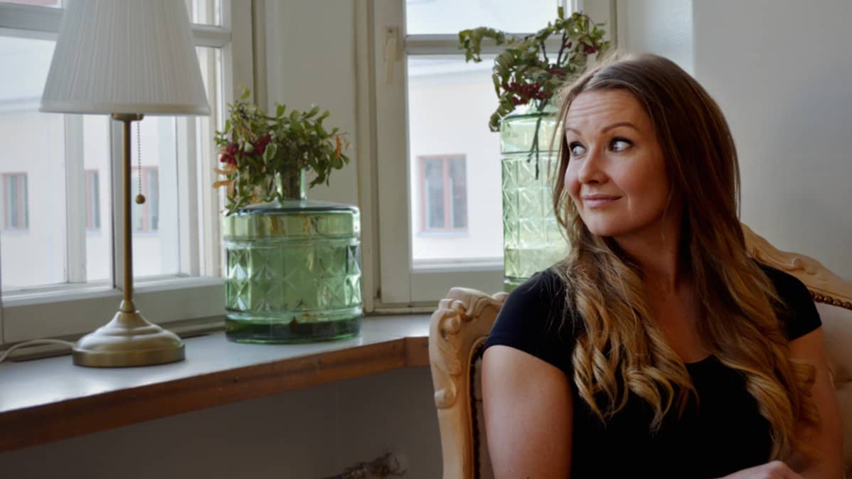 Anu Lainio joutui luopumaan Café Saarasta menetettyään vuokratilansa.