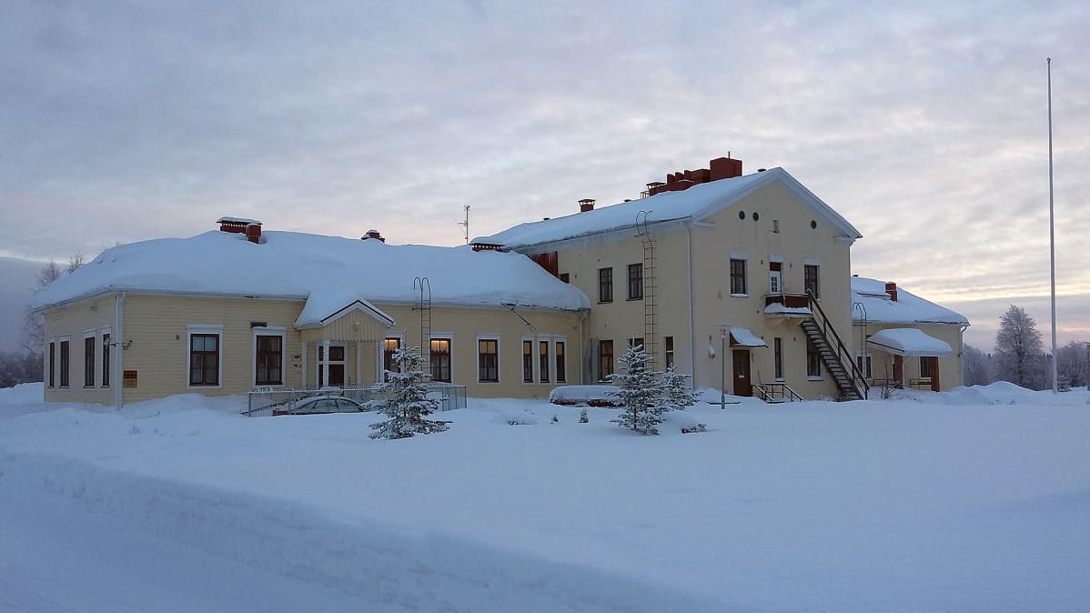 Kartano, jossa majatalo sijaitsee.