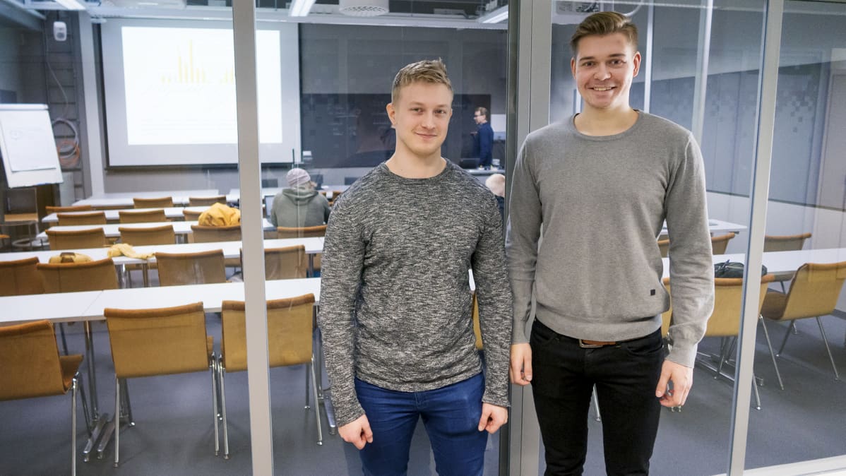 Opiskelijat Aarni Alakorpi ja Sakari Aarnio, TTY