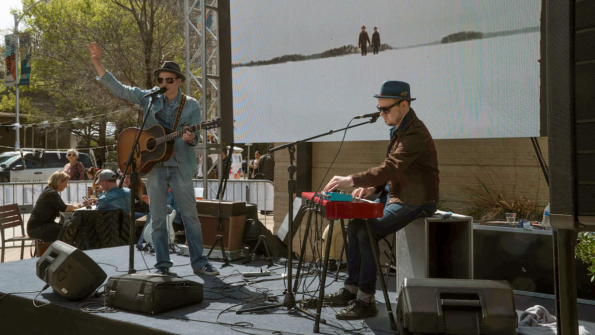 Tuomo & Markus keikalla SXSW:n Super Finland –tapahtumassa.