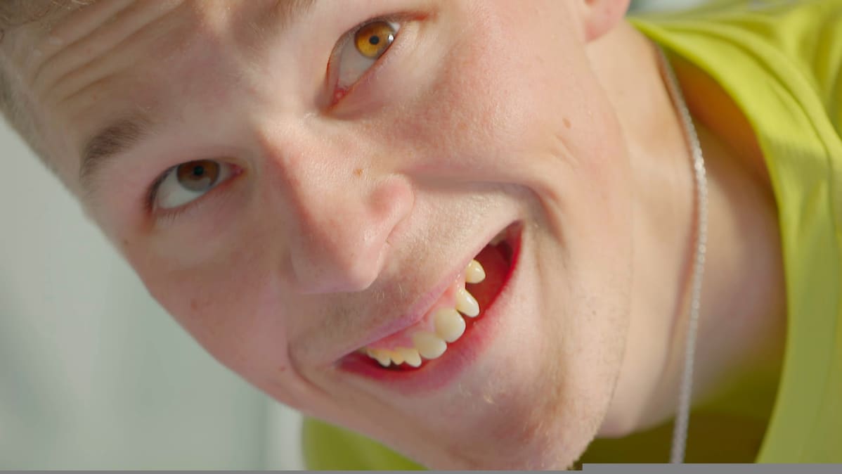 Aleksi Ojala lähikuvassa