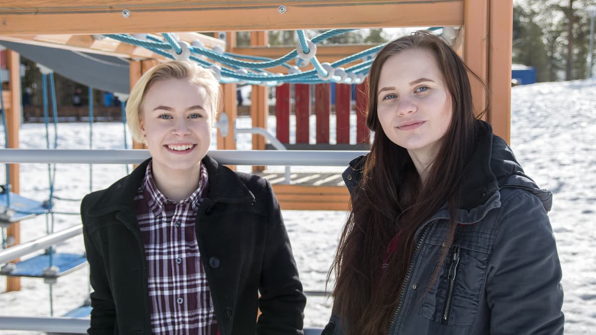 Sylvia Korvajärvi kuului nuoriin, jotka pohtivat lukion ja ammattikoulun välillä. Jenna Viitaselle puolestaan lukiovalinta oli selvyys.