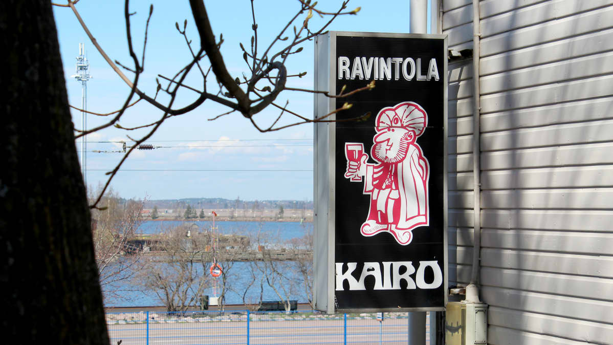 Ravintola Kairon kyltti