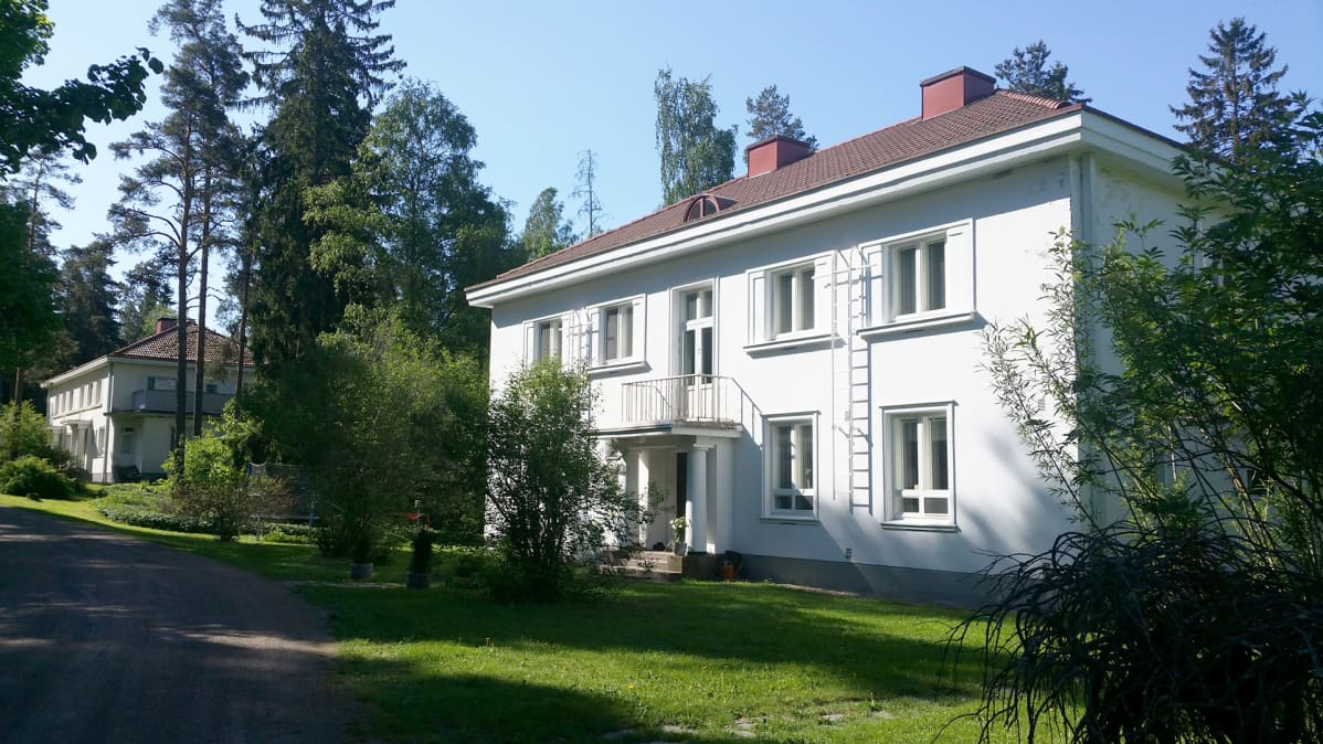Myllykosken tehtaiden huvilat