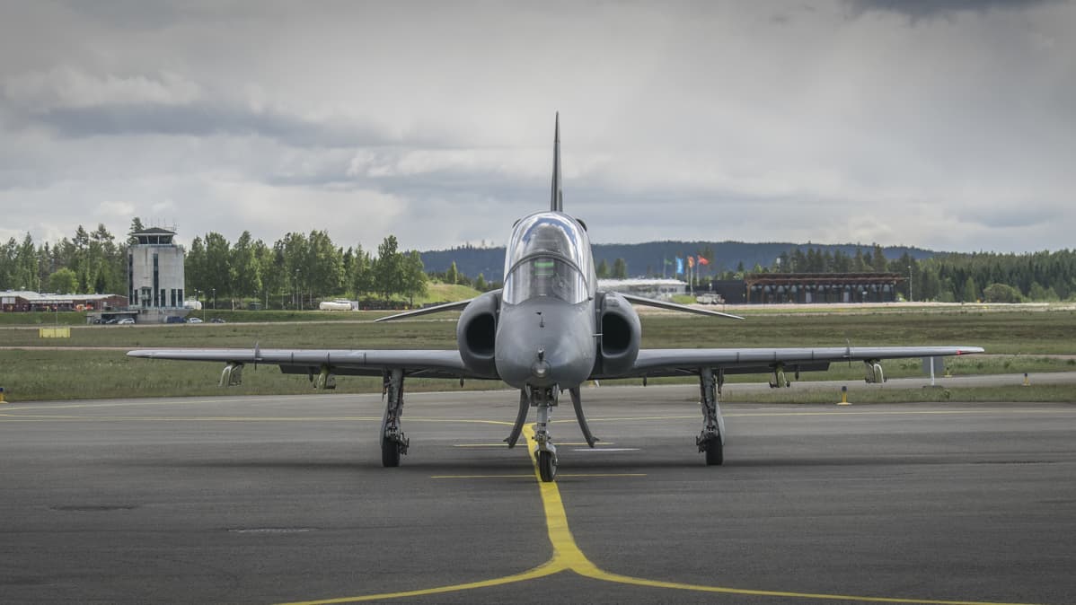 Hawk-hävittäjä.