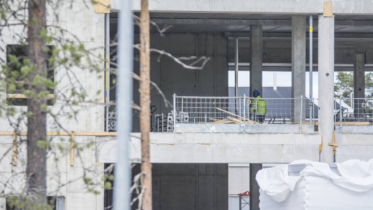 Kainuun keskussairaalan rakennustyö harjannostajaiset