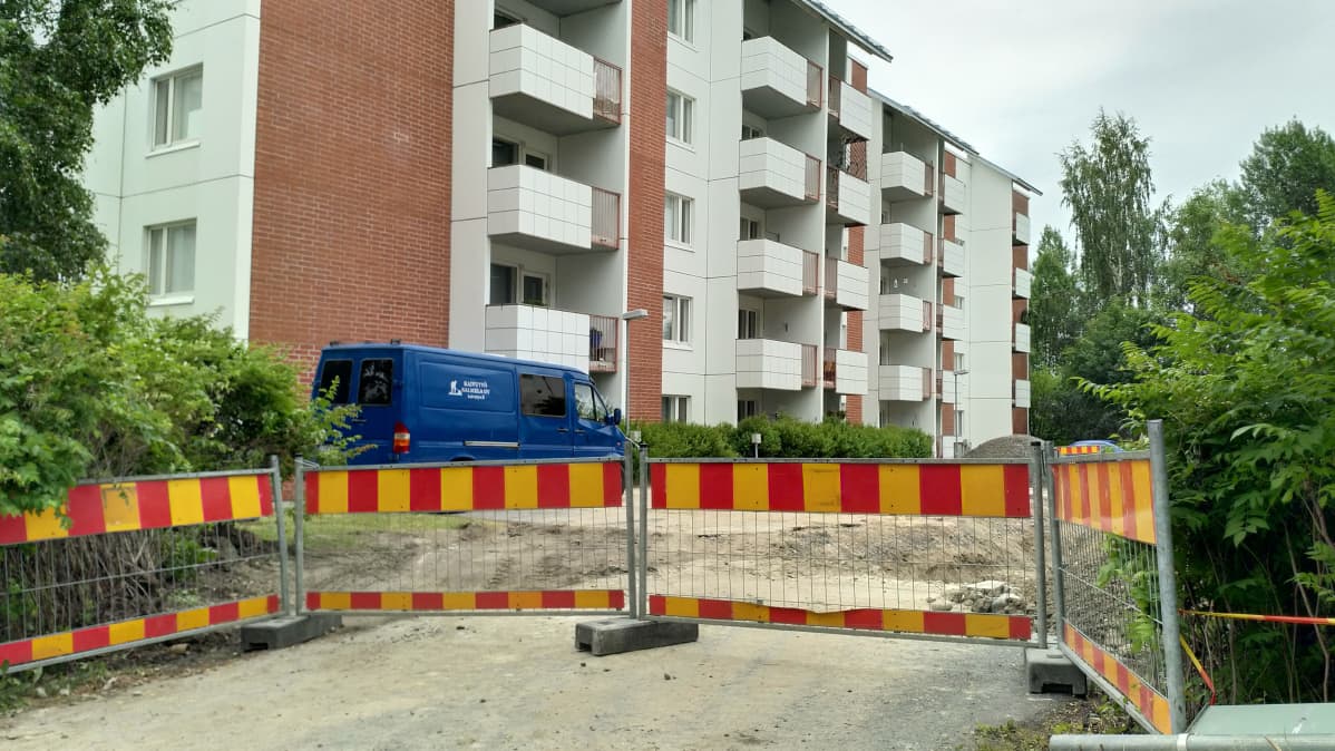 Kerrostalo Suuruspääntien varressa.