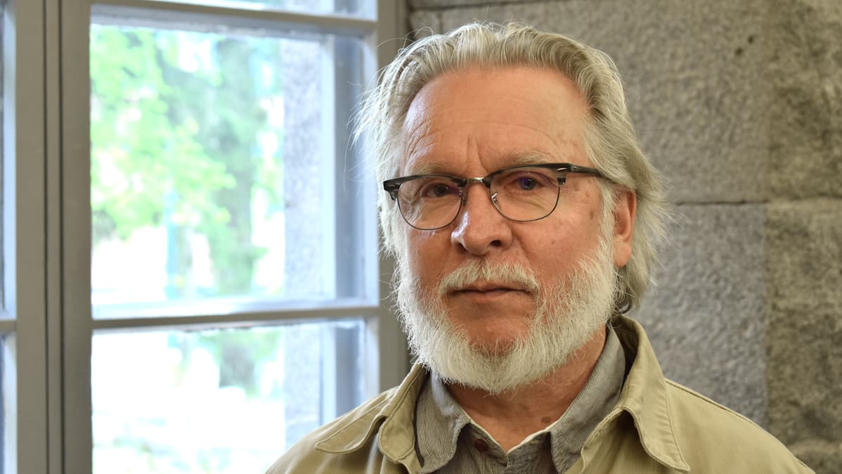 Psykoterapeutti Rauno Lehtonen.