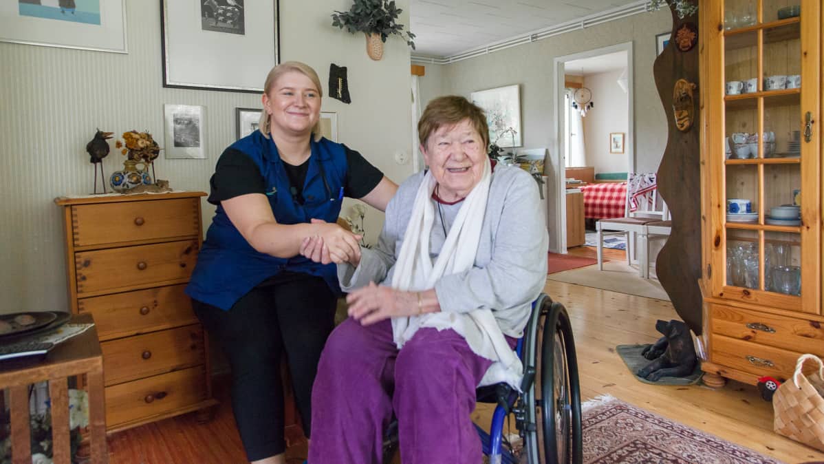 Eksoten kotihoito, Iisa Pylkkänen ja Ulla Myyryläinen