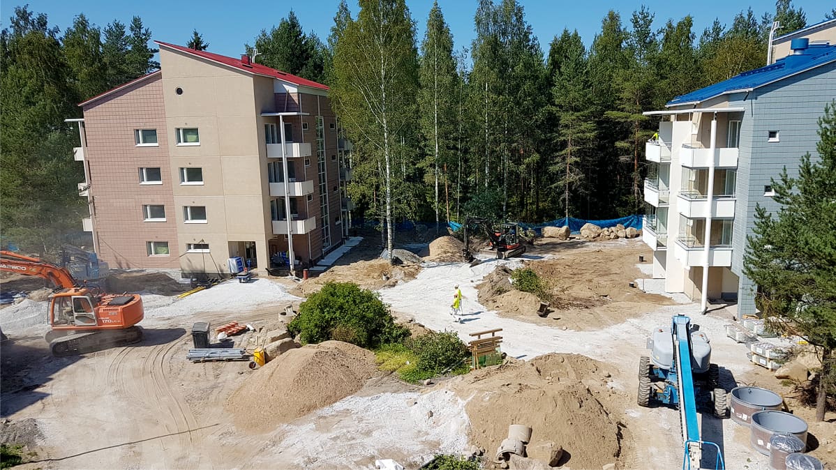 LOASin opiskelija-asuntoja remontissa.