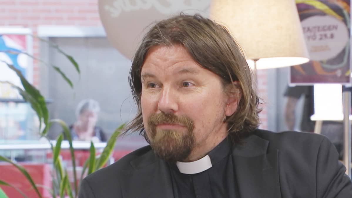 Paavalin seurakunnan kirkkoherra Kari Kanala.