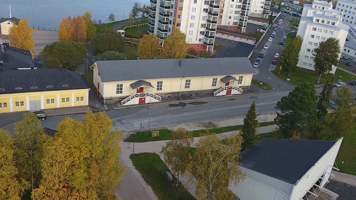 Kemin Tullimakasiini - teatterin väistötila.
