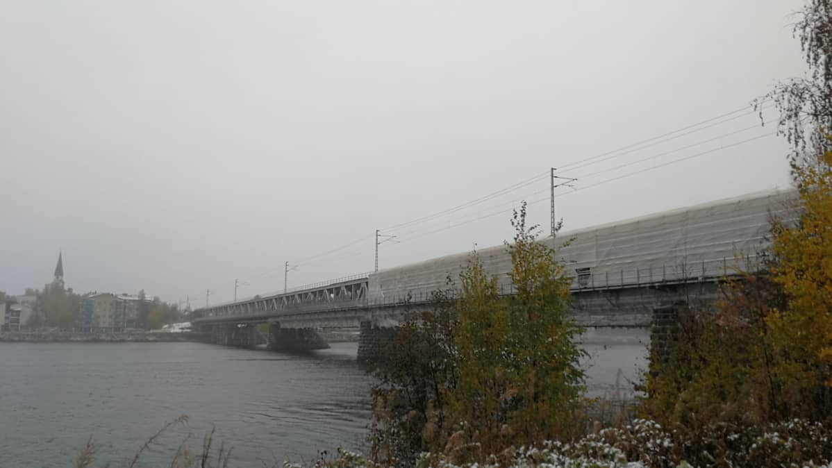 Rovaniemen rautasilta. Remontti loppusuoralla 5.10.2018.