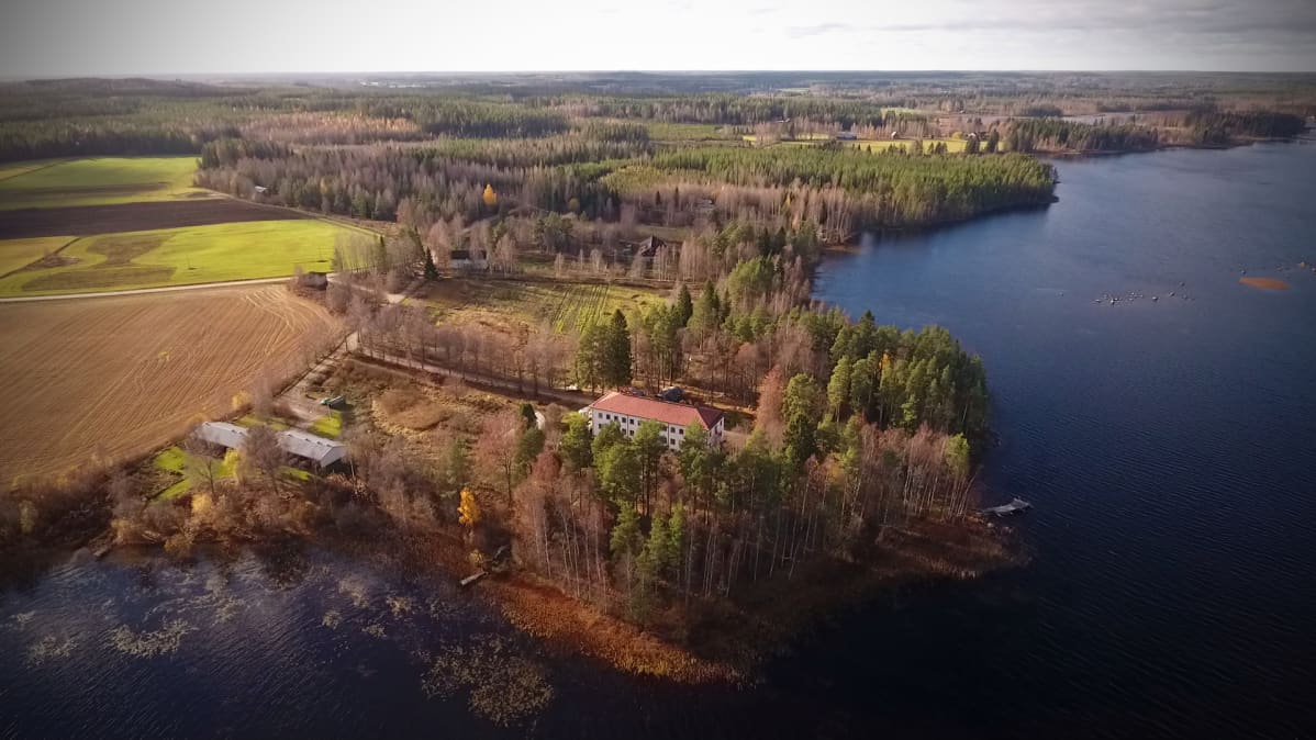 Ilmakuva Gaijan ekokylästä Ähtäristä