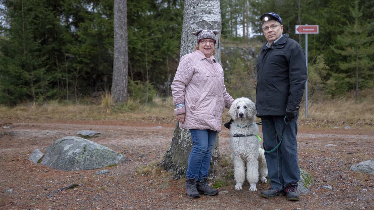 Pirjo Lahtinen, Turre-koira ja Otto Lahtinen.