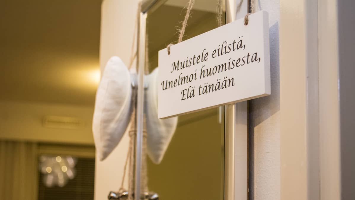 Positiivinen sisustustaulu