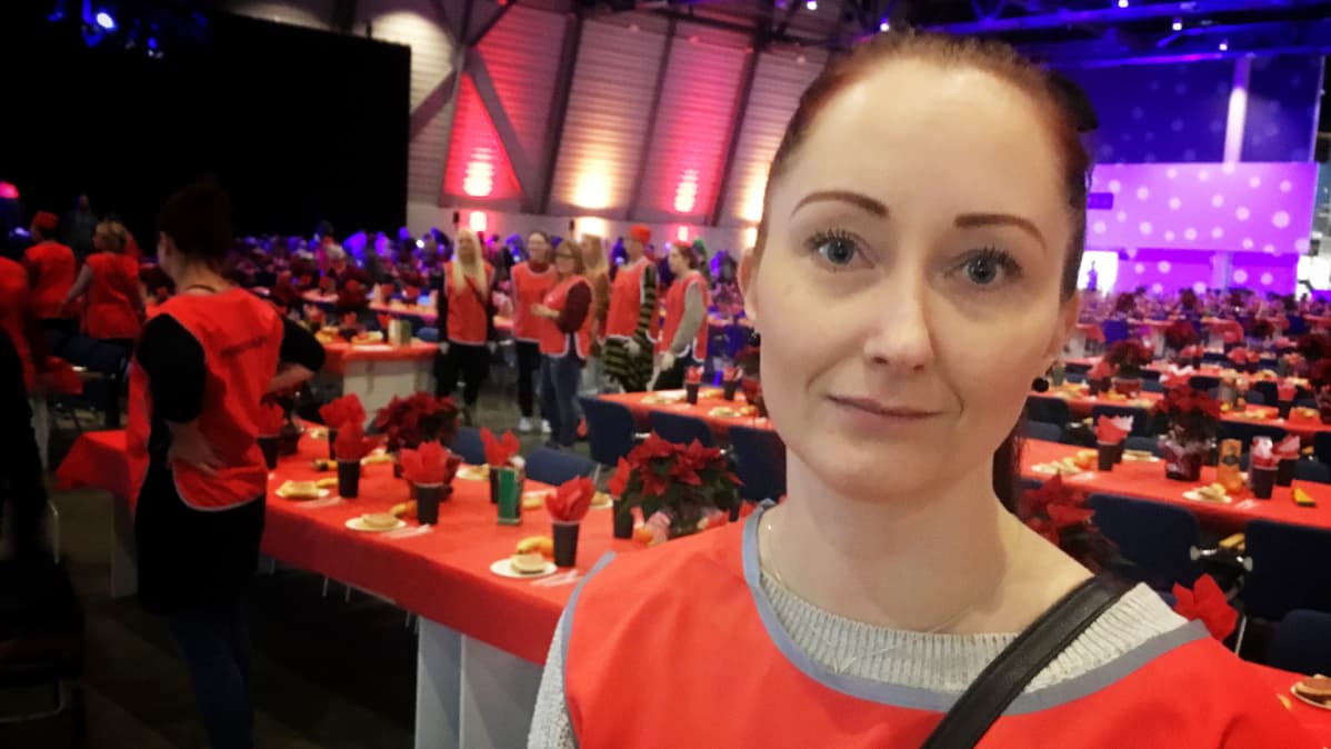 Vapaahtoistyöntekijä Renja Alisalo.