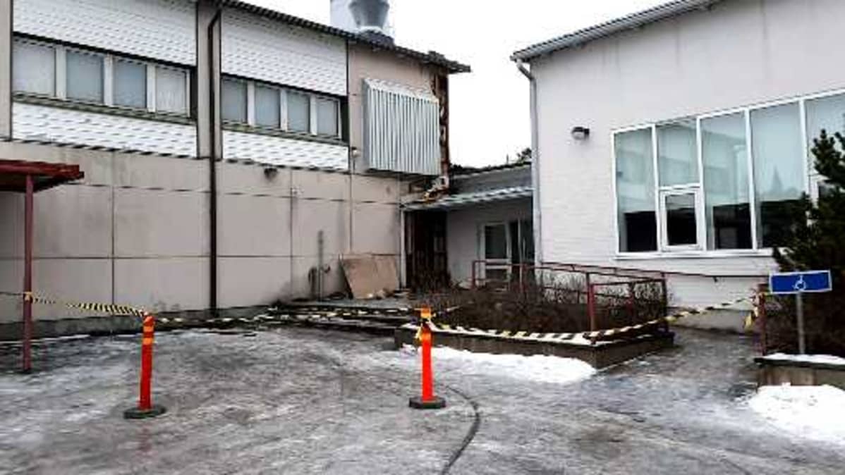 Askolan koulu.