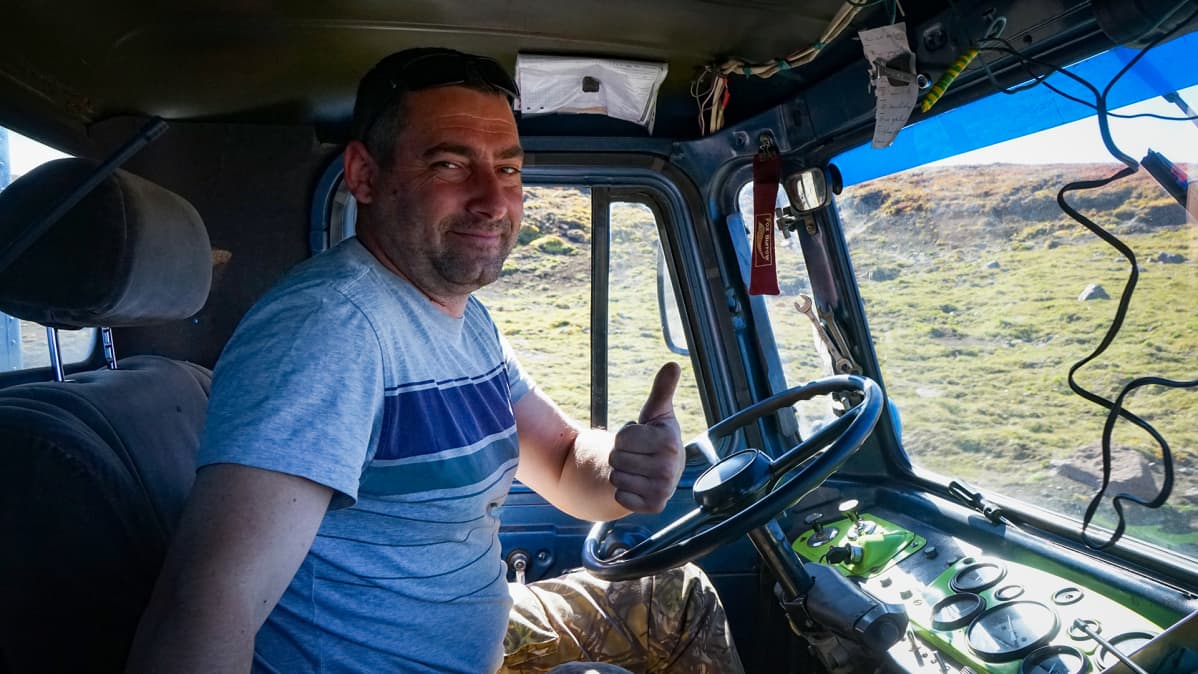 Andrei Bobrikin ylpeys on neuvostoarmeijan maastokuorma-auto GAZ-66. Kuva: Grigori Vorobjov