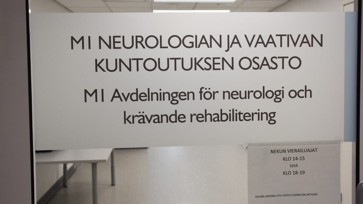 Kuvassa sairaalakyltti
