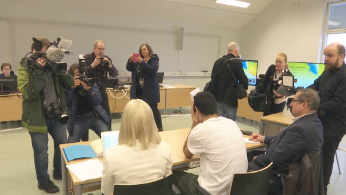 Oulun seksuaalirikosjuttujen ensimmäinen oikeusistunto.