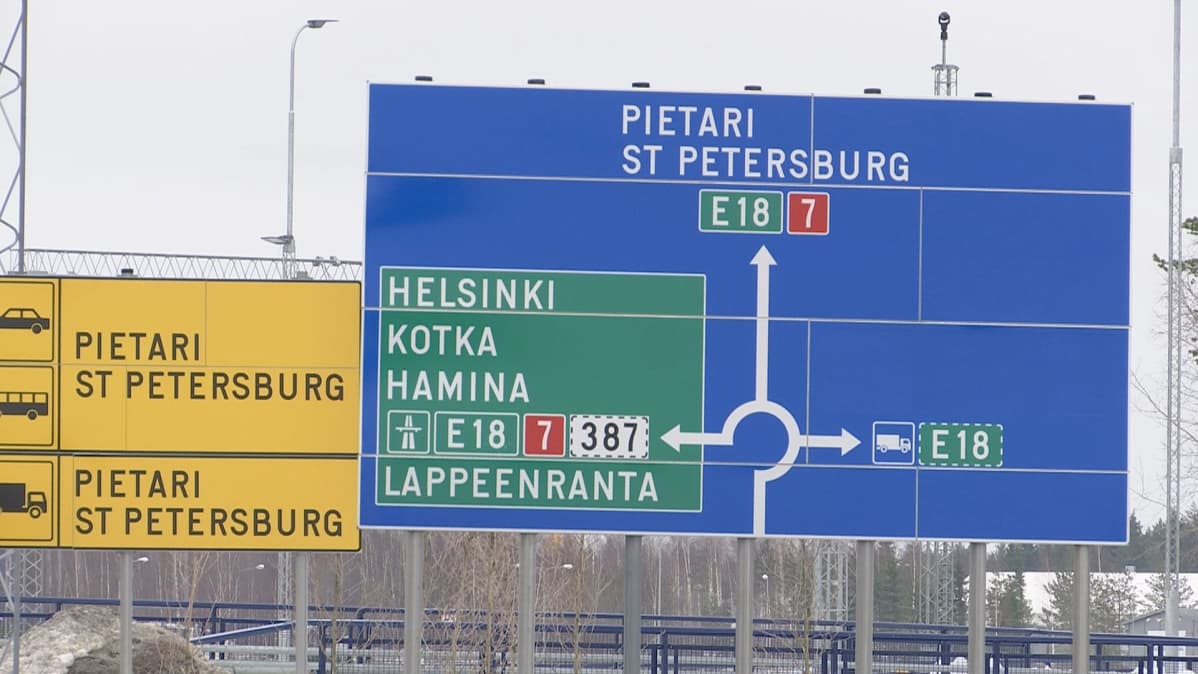 Pietari opastaulu Vaalimaalla