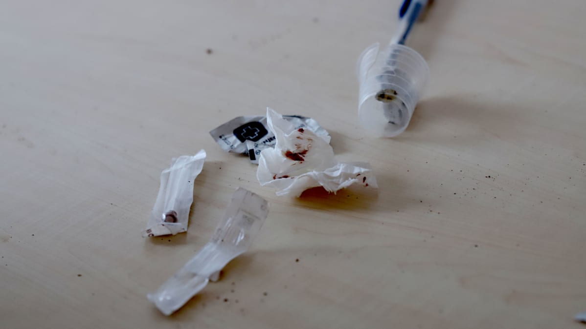 huumeruisku ja verisiä papereita