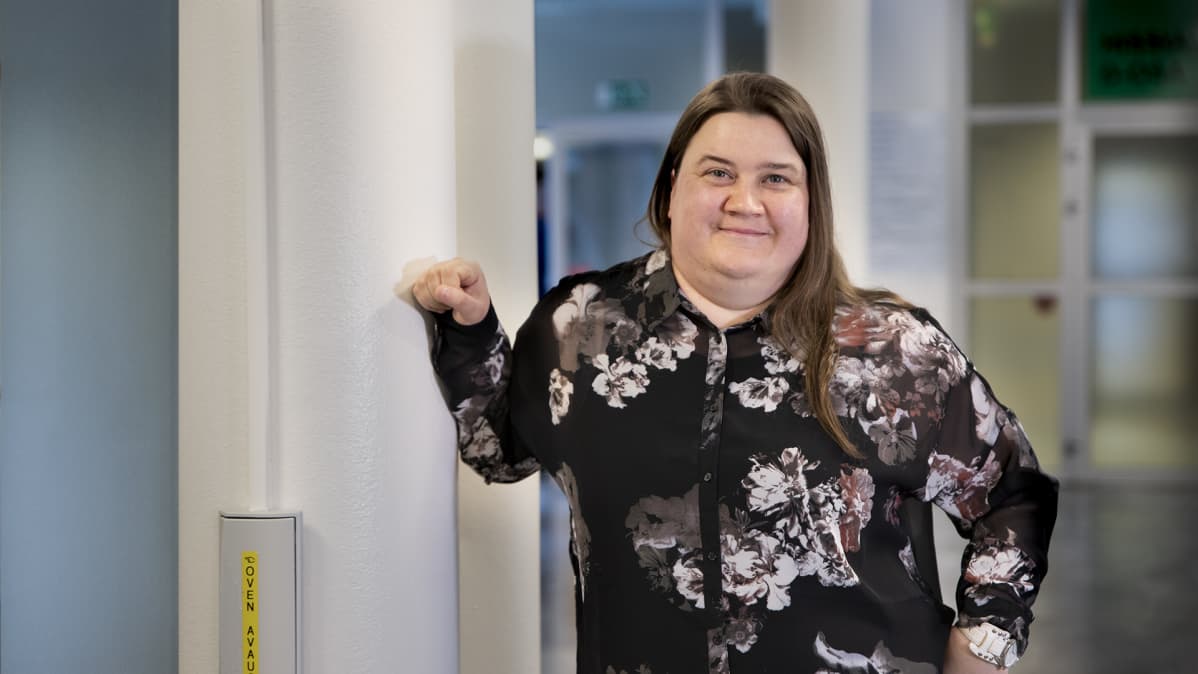 KSSHP (Keski-Suomen sairaanhoitopiirin) ympäristöasiantuntija Minna Salonen.