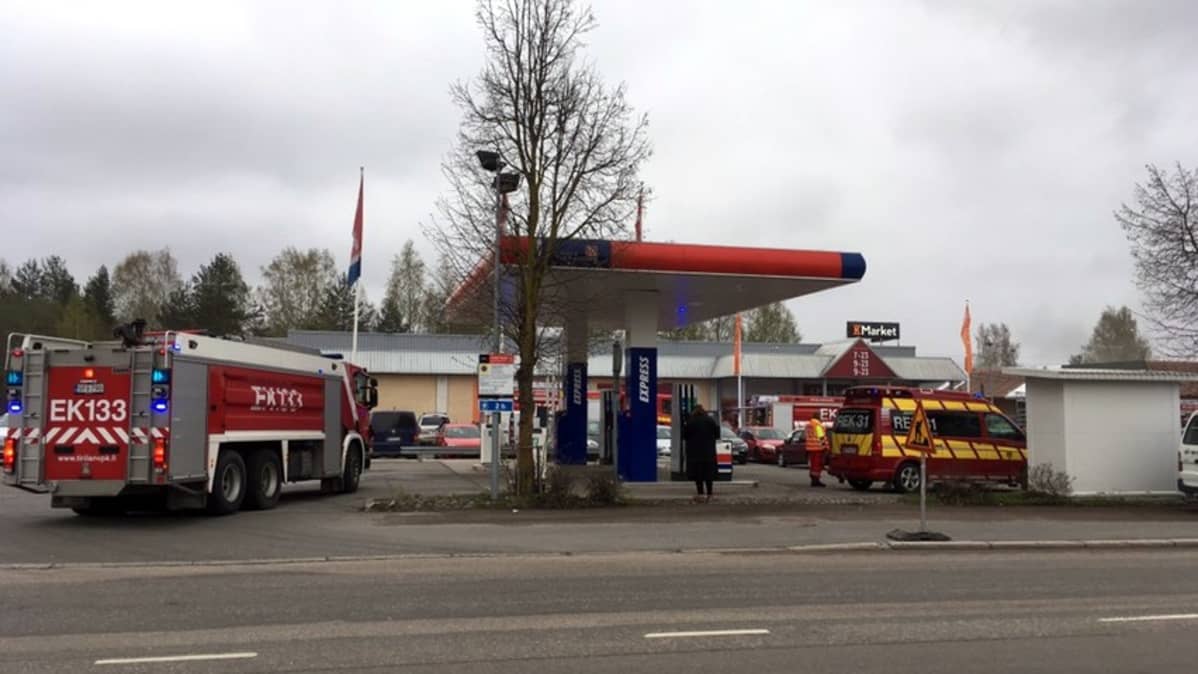Paloautoja palopaiklla