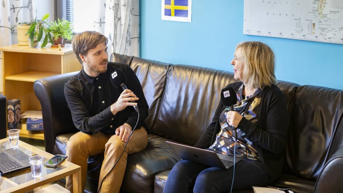 Pohjoismaiden-kirjeenvaihtaja Riikka Uosukainen kertoi toimittaja Simo Ortamolle kohtaamisestaan ilmastoaktivisti Greta Thunbergin kanssa.