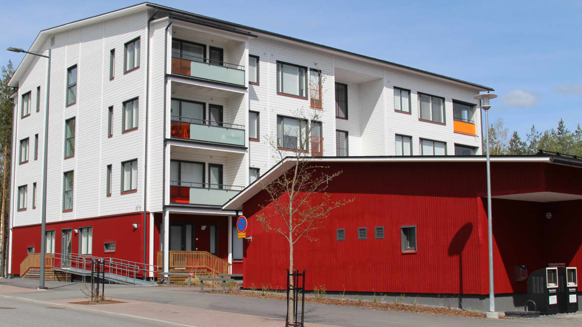 Vuoreksen puukerrostalo
