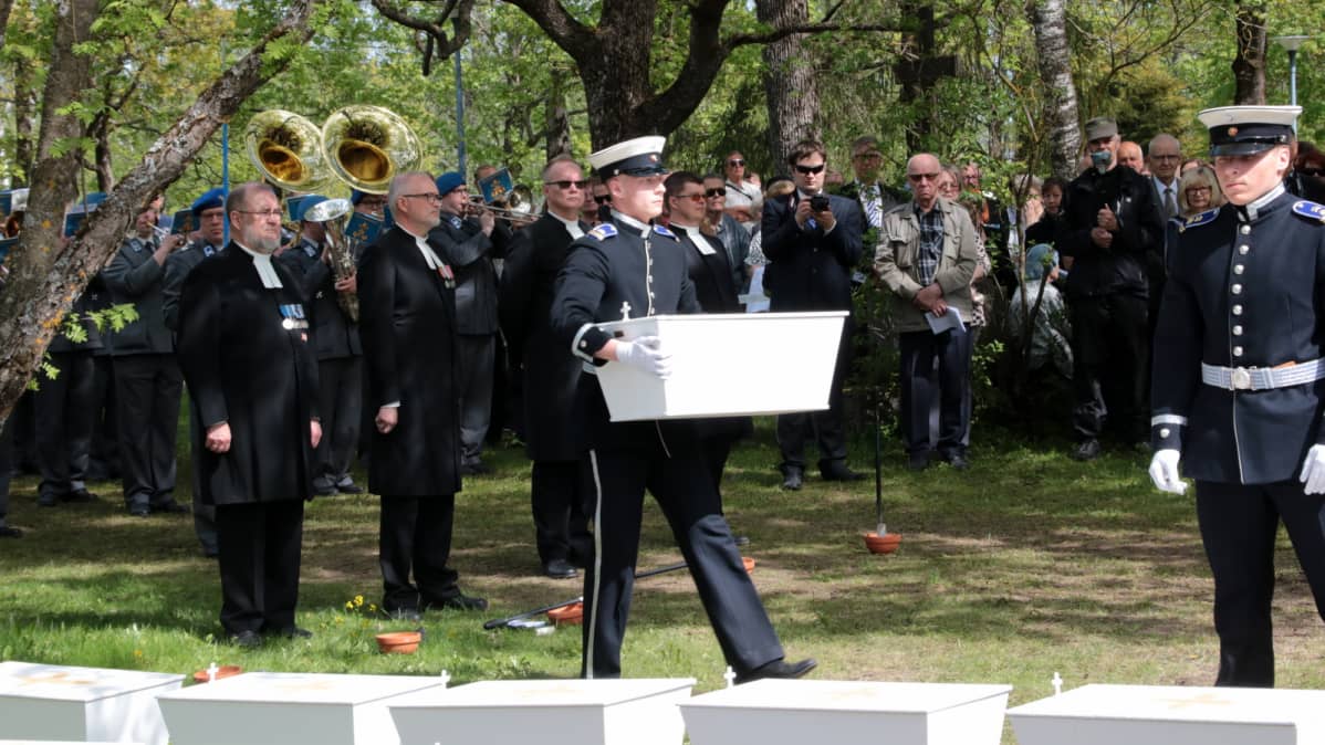 Kadetti kanta arkkua