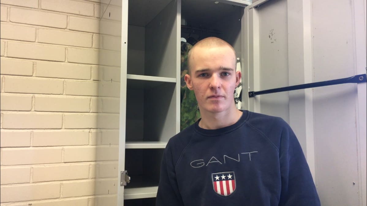 Ivalolainen Joonas Kasurinen odottaa jo harjoitusleirejä. Hän halusi Rajajääkärikomppaniaan juuri sen kovan maineen vuoksi.