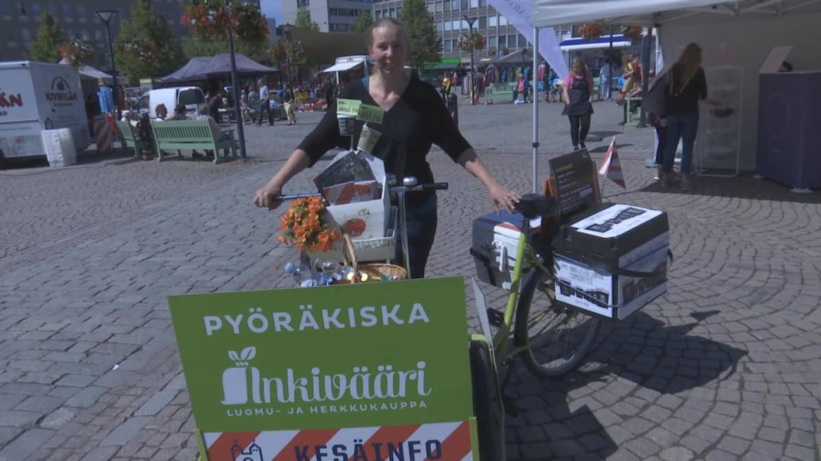 Hanna-Leena Rajamäki kauppias luomu- ja herkkukauppa Inkivääri