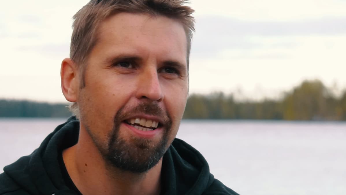 Antti Ruuskanen on tunnettu kalamies.
