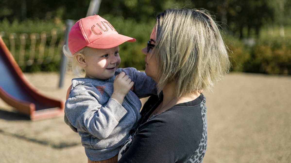 Lapsi äiti turvaverkko Oulu