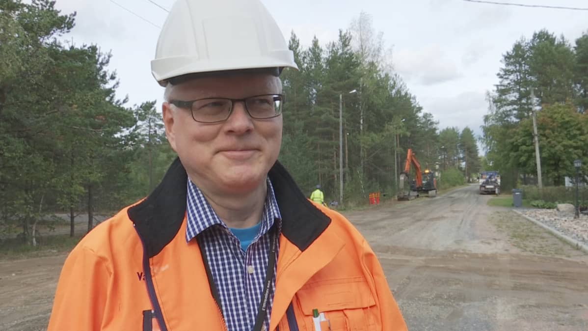 Verkkopäällikkö Markku Salo Vatajankosken Sähkö
