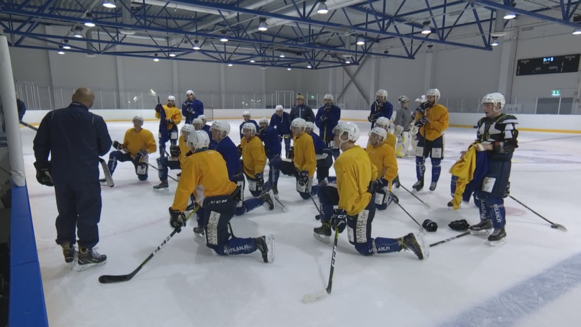 Rovaniemen kiekko harjoituksissa
