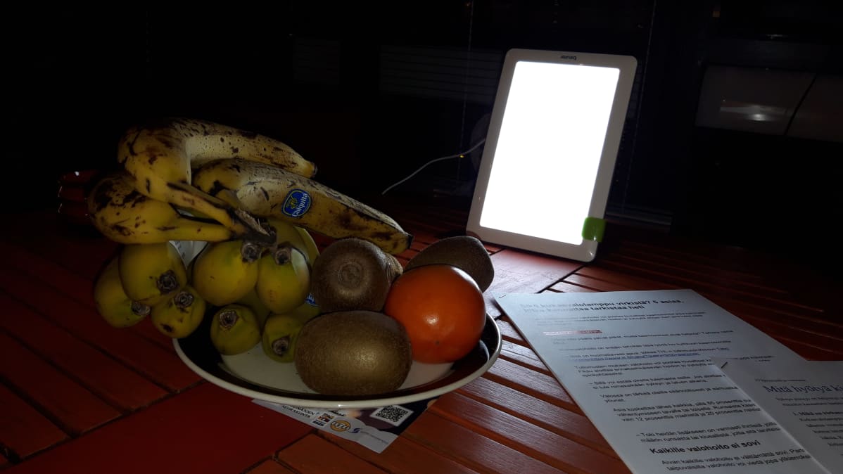 JOJOssa Seinäjoella tarjottiin mielenterveysviikolla sekä aamupalaa että kirkasvaloa kaikille kiinnostuneille.